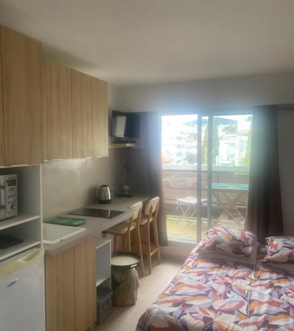 Studio Neuf A Cannes